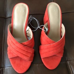 Coral block heel sandal